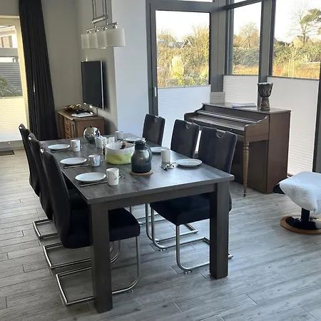 Haus Meeresmelodie, Deichhoern 9a ダンガスト